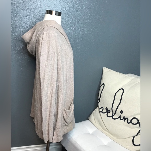 Barefoot dreams tan cozy chic hooded sweater size XL - Picture 4 of 6